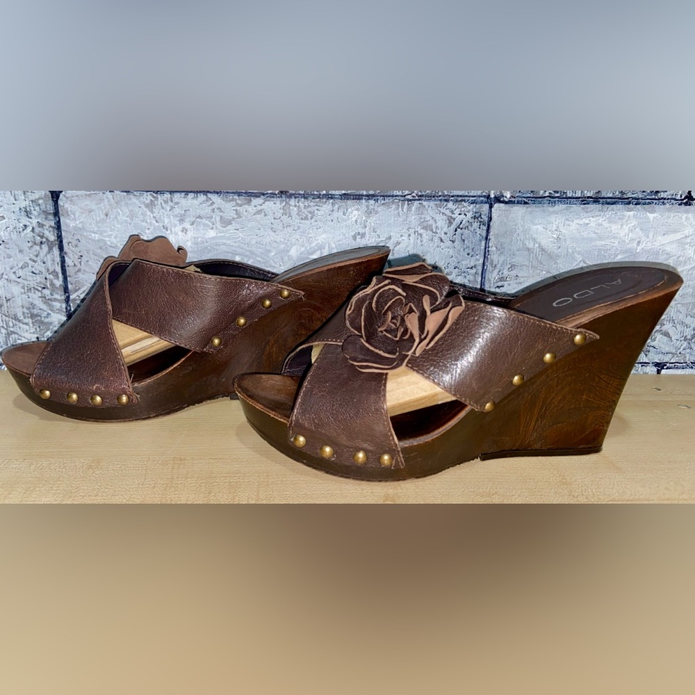 Y2K Aldo Brown Wedge Heels